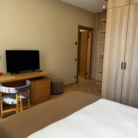 Raina Park View 2br